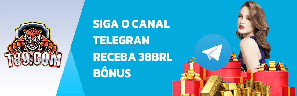 aprendendo a fazer tranças para ganhar dinheiro